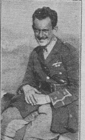 Portrait of Gilbert Ware Murlis Green taken in 1917